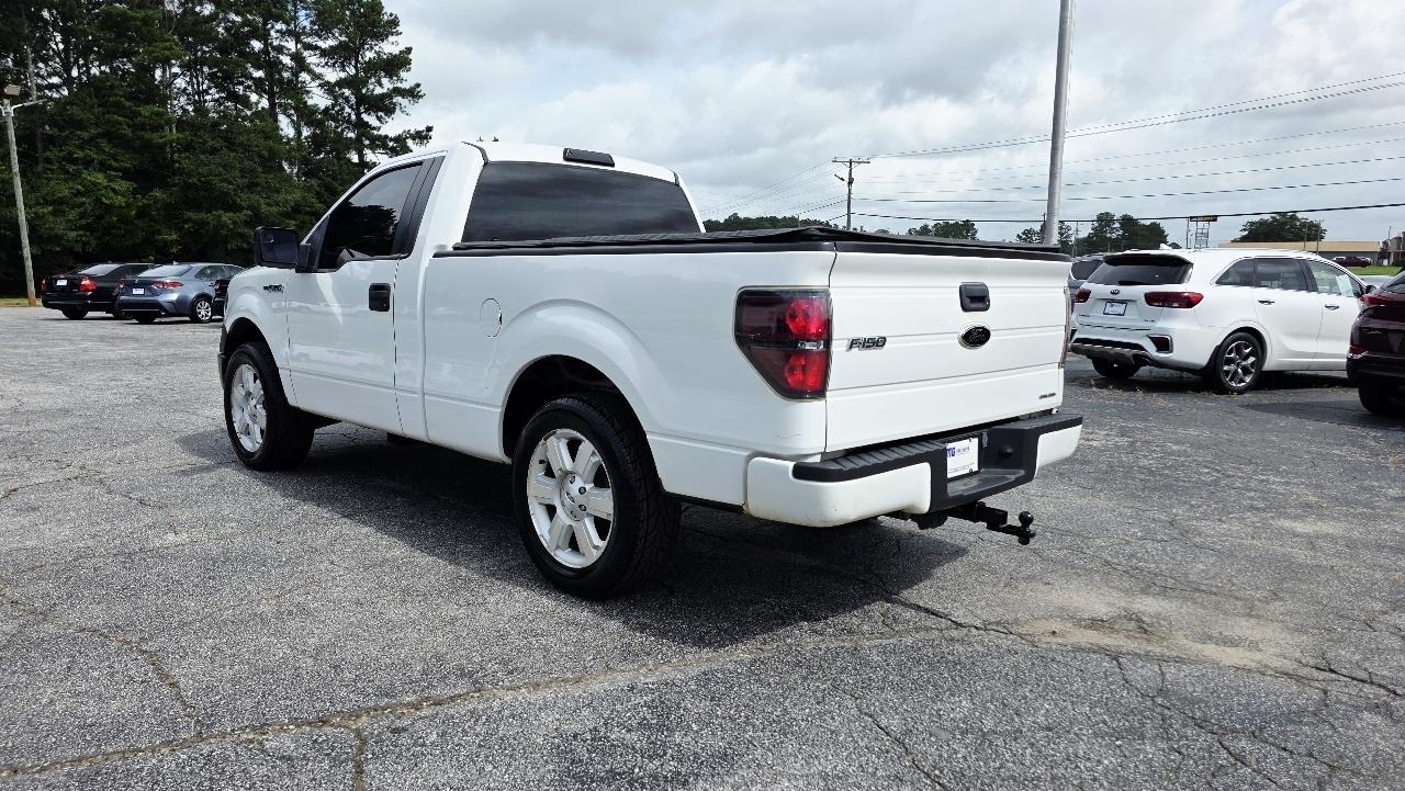 Ford F-150 2WD Reg Cab 126" XLT 2012