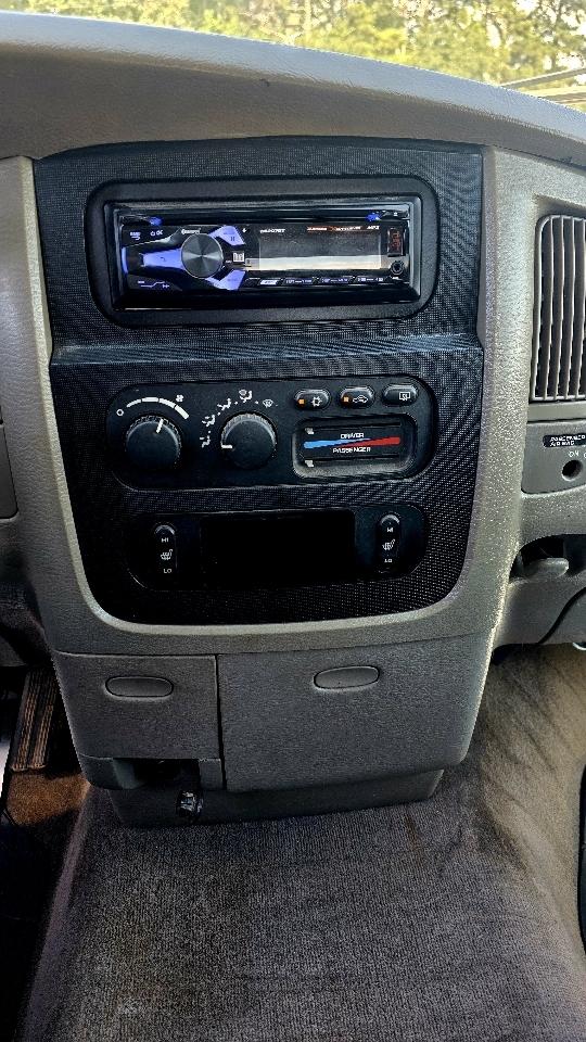 Dodge Ram 1500 SLT Quad Cab Short Bed 2WD 2003