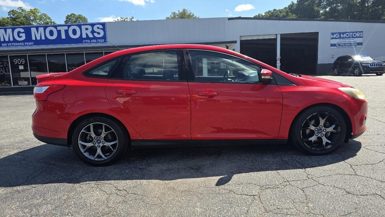 Ford Focus SE Sedan 2014