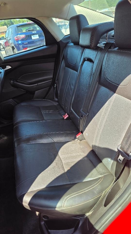 Ford Focus SE Sedan 2014