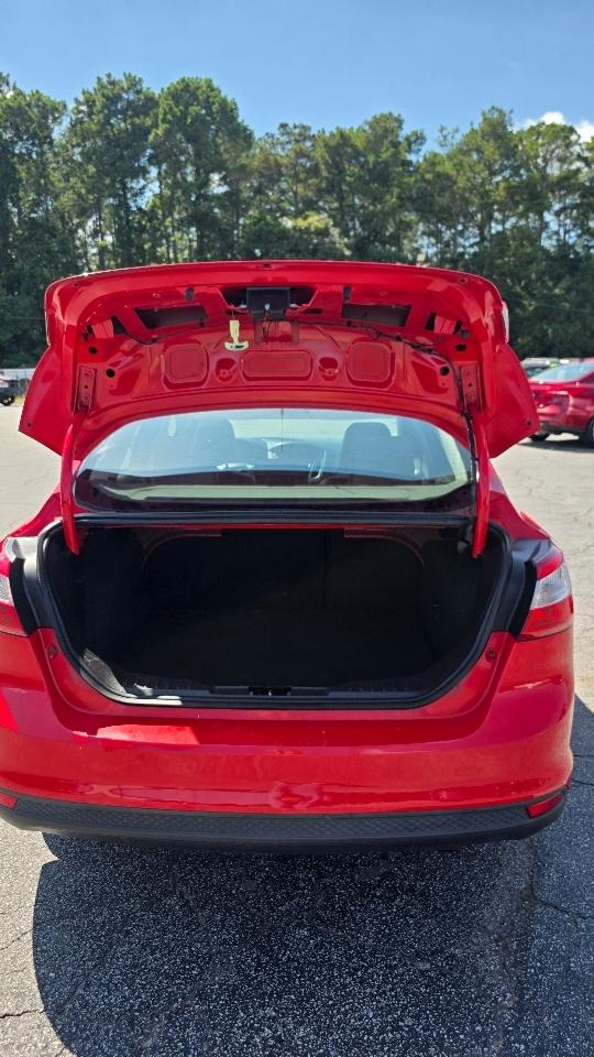 Ford Focus SE Sedan 2014