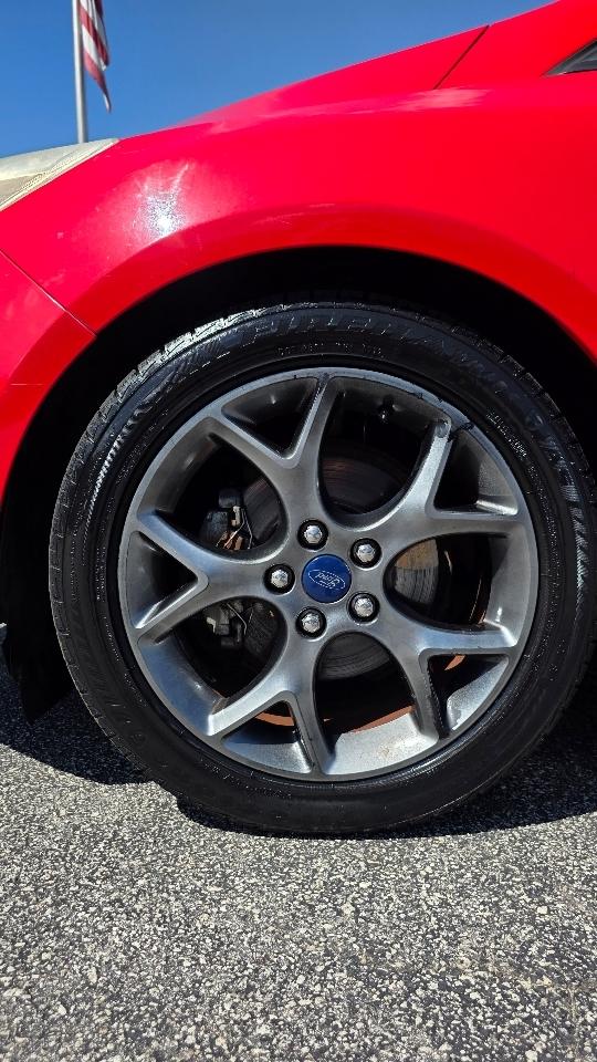 Ford Focus SE Sedan 2014