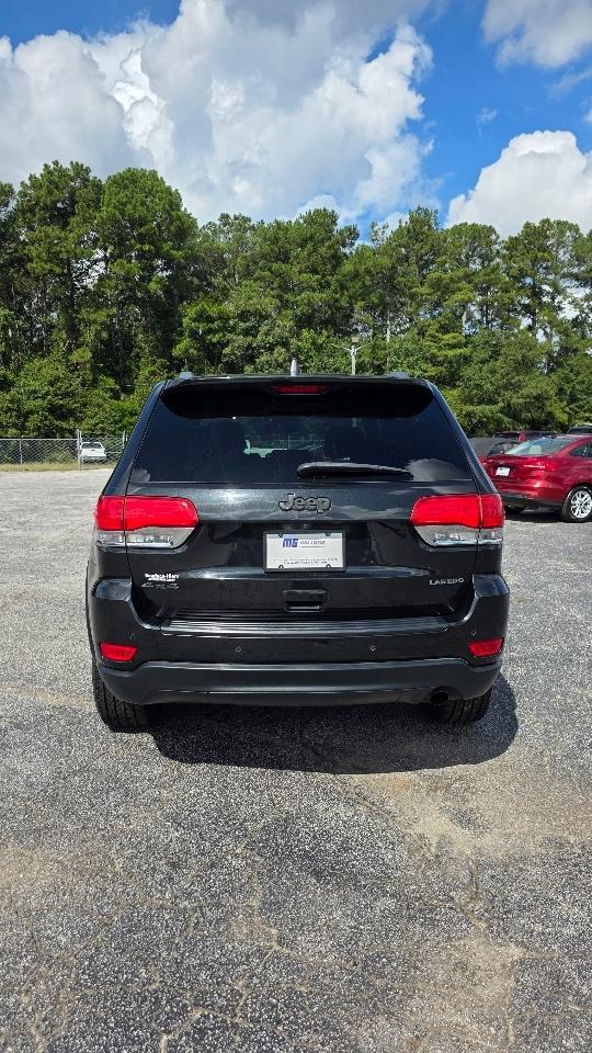 Jeep Grand Cherokee 4WD 4dr Laredo 2015
