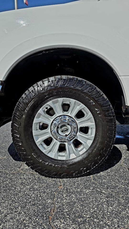 Ford Super Duty F-250 SRW XLT 4WD Crew Cab 6.75' Box 2022