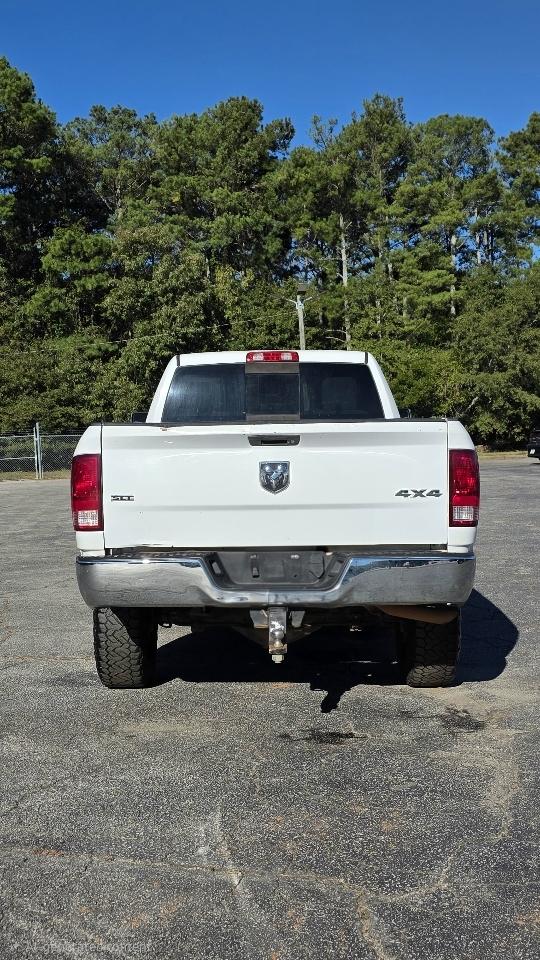 RAM 2500 SLT 4x4 Crew Cab 8' Box 2017