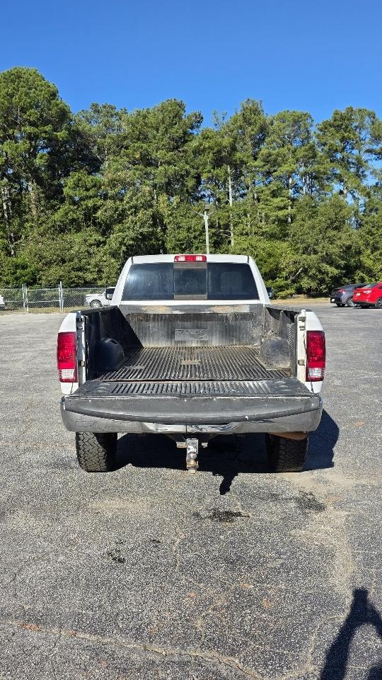 RAM 2500 SLT 4x4 Crew Cab 8' Box 2017