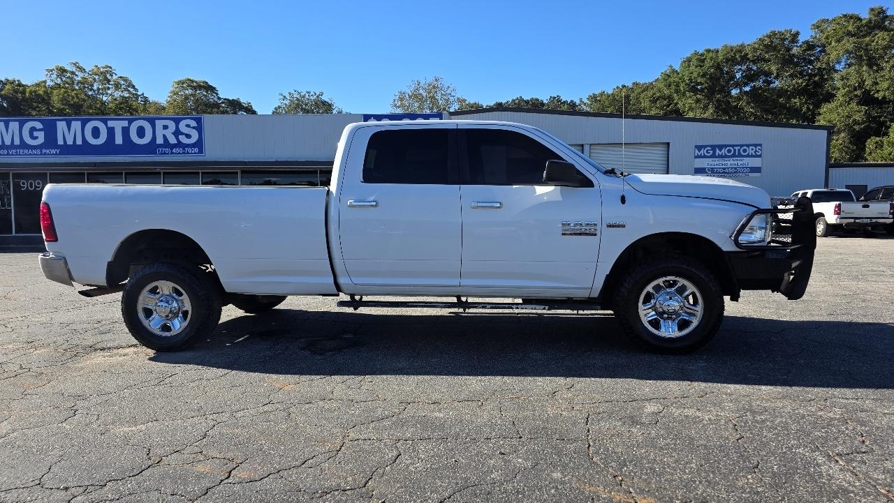 RAM 2500 SLT 4x4 Crew Cab 8' Box 2017