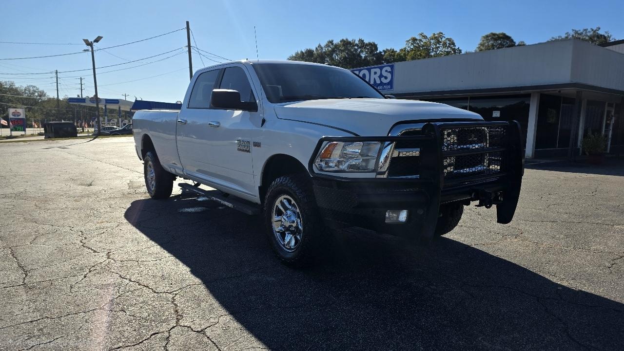 RAM 2500 SLT 4x4 Crew Cab 8' Box 2017