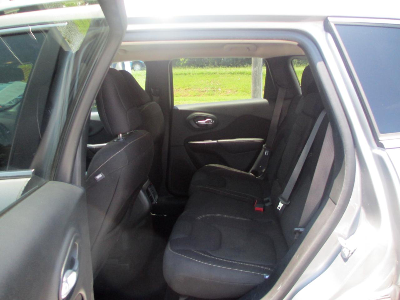 Jeep Cherokee FWD 4dr Latitude 2016