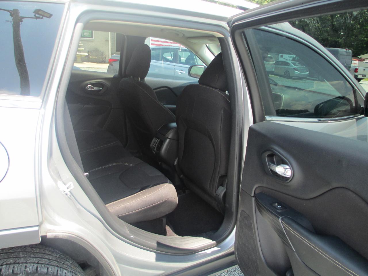 Jeep Cherokee FWD 4dr Latitude 2016