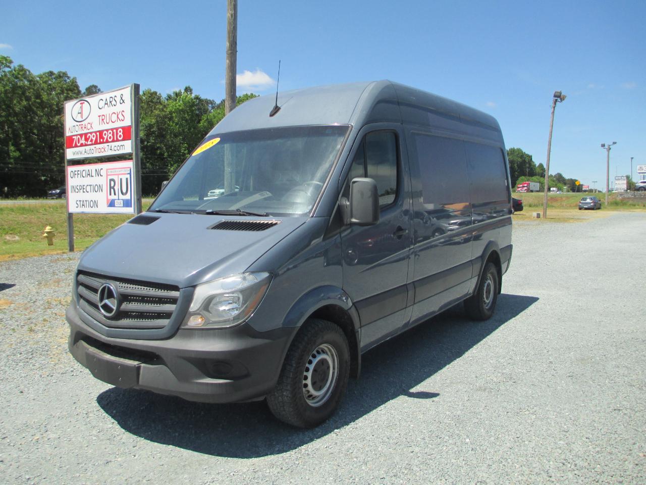 Mercedes-Benz Sprinter Cargo Van 2500 Standard Roof V6 144" Worker RWD 2018