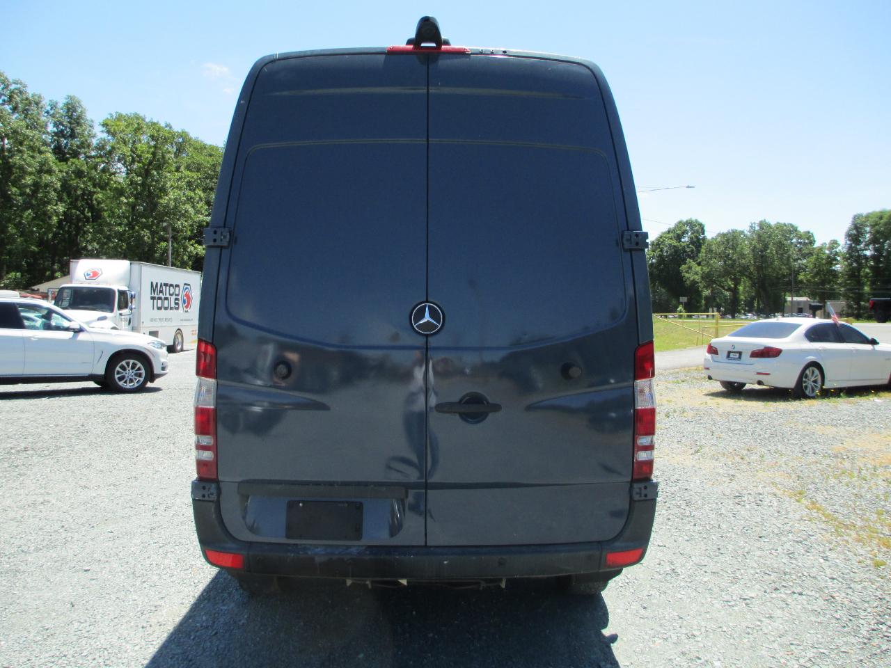 Mercedes-Benz Sprinter Cargo Van 2500 Standard Roof V6 144" Worker RWD 2018