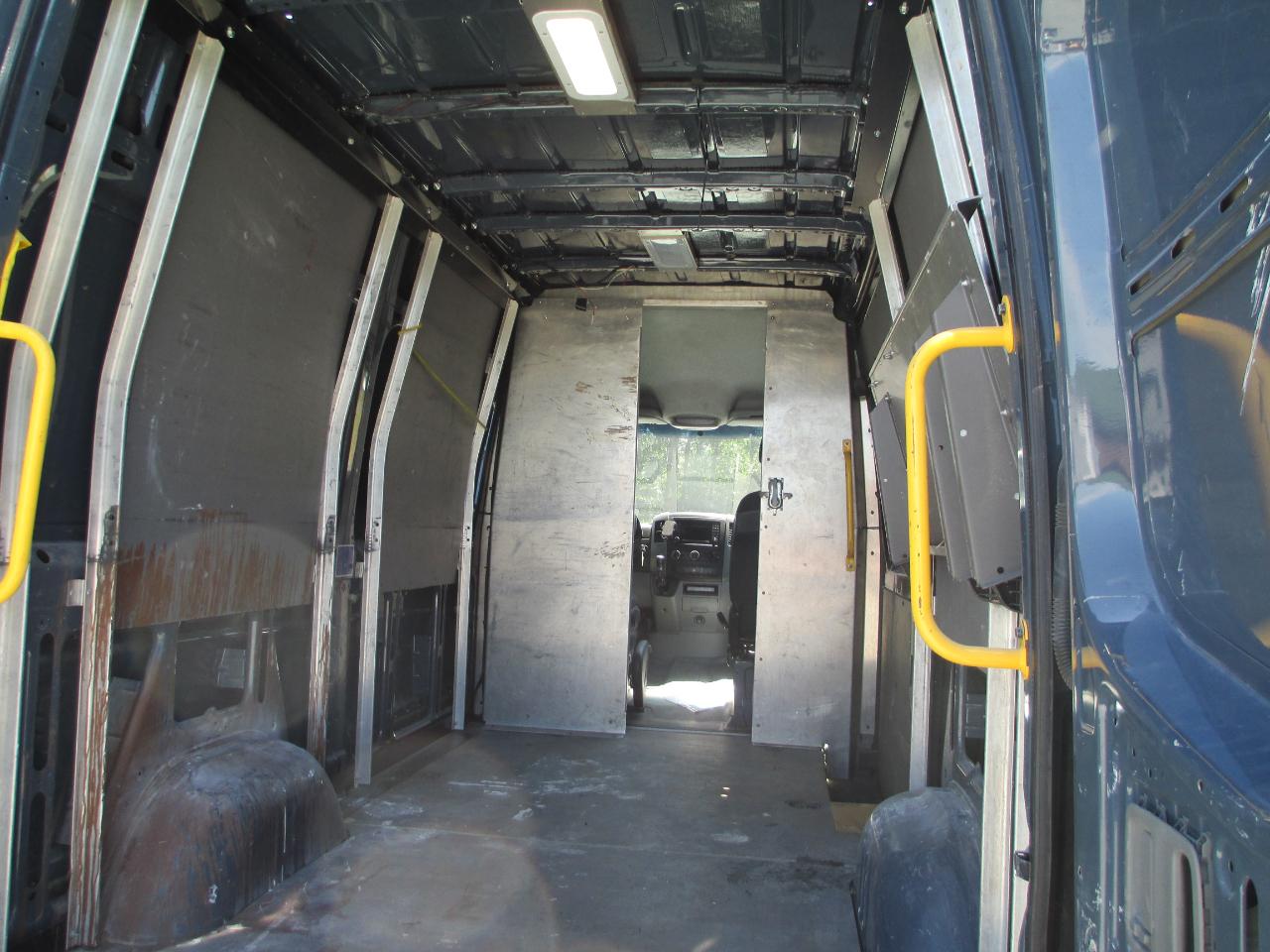 Mercedes-Benz Sprinter Cargo Van 2500 Standard Roof V6 144" Worker RWD 2018