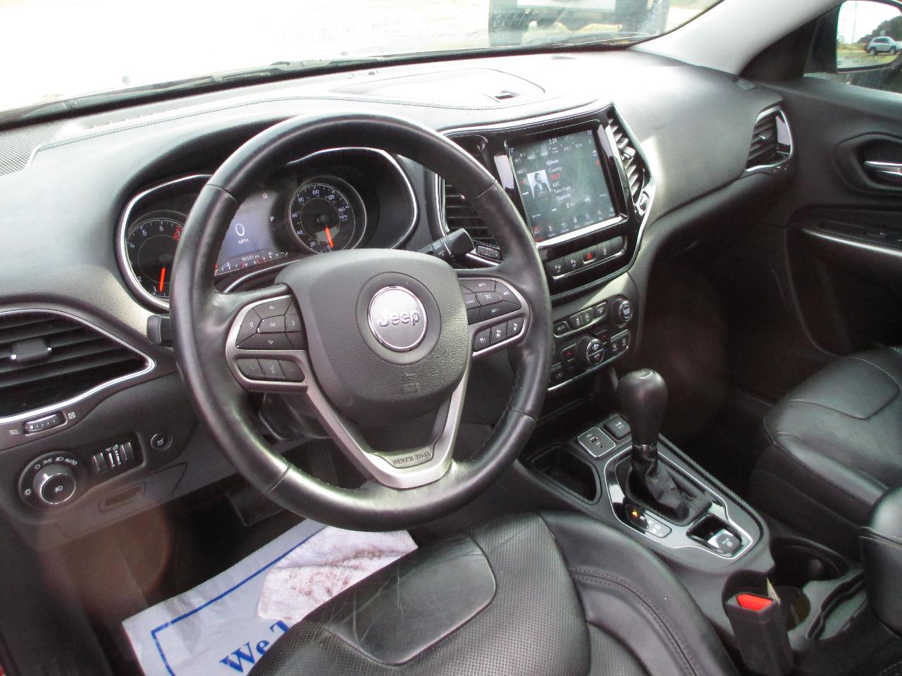 Jeep Cherokee Latitude FWD 2019