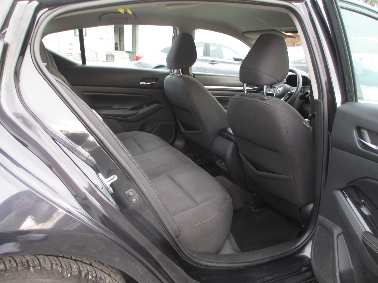 Nissan Altima 2.5 SV Sedan 2021