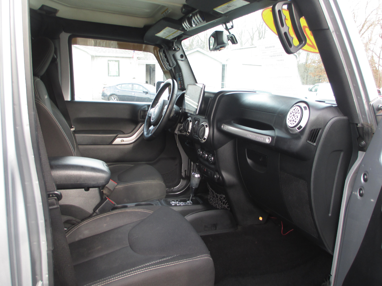 Jeep Wrangler Unlimited 4WD 4dr Sahara 2016