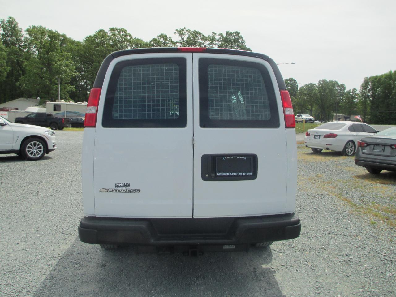 Chevrolet Express Cargo Van RWD 2500 135" 2019