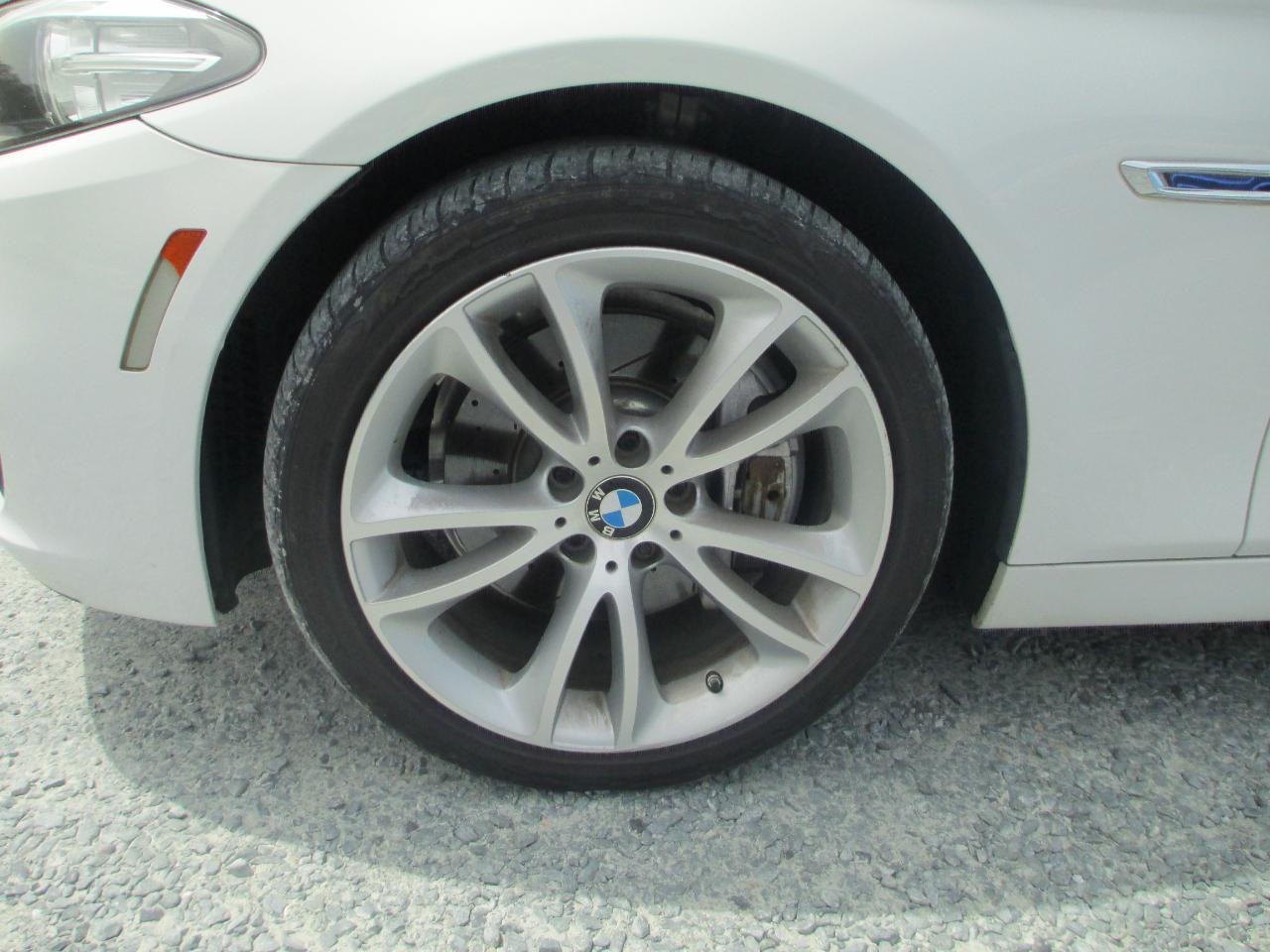 BMW 5 Series 4dr Sdn 535i RWD 2015