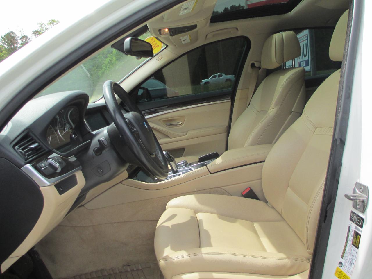 BMW 5 Series 4dr Sdn 535i RWD 2015