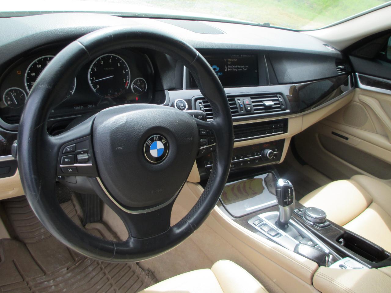 BMW 5 Series 4dr Sdn 535i RWD 2015