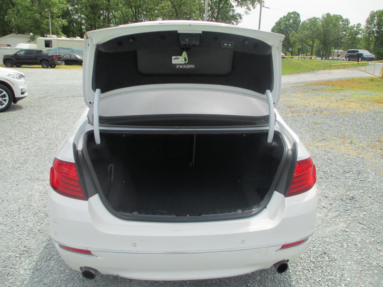 BMW 5 Series 4dr Sdn 535i RWD 2015