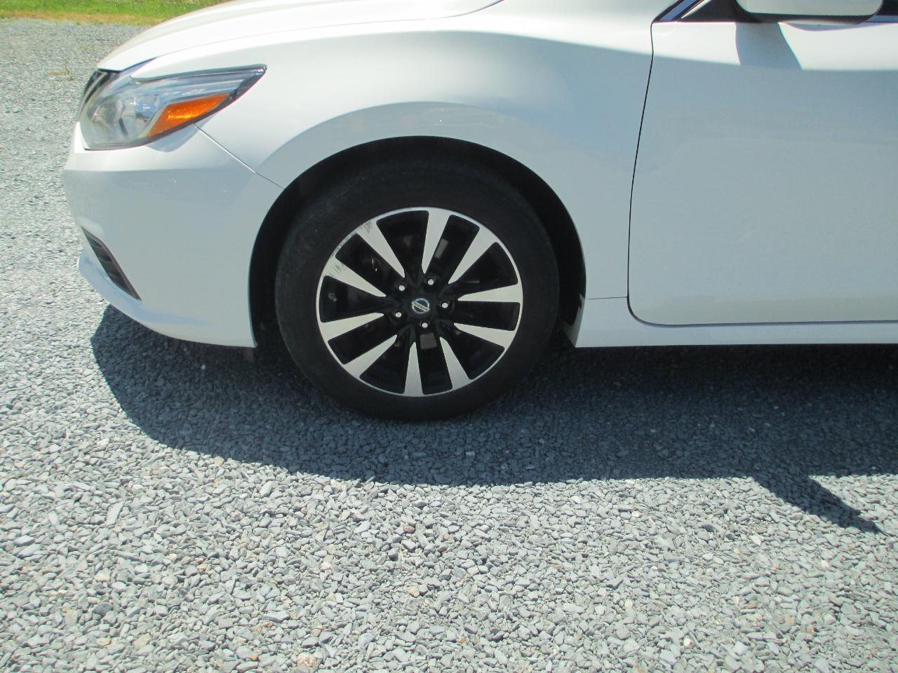 Nissan Altima 2.5 SV Sedan 2018