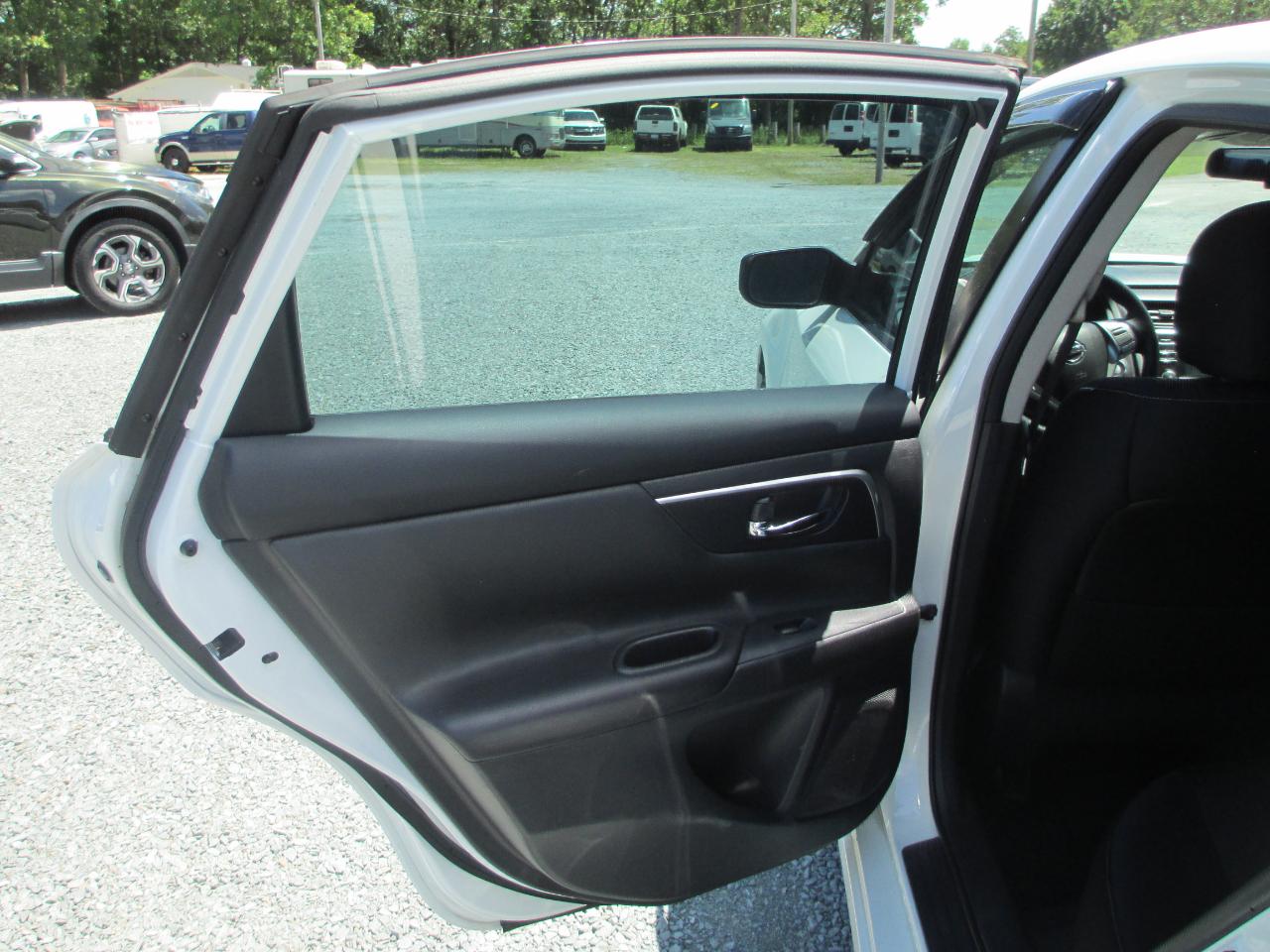 Nissan Altima 2.5 SV Sedan 2018