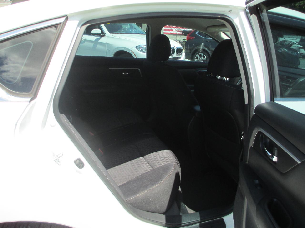 Nissan Altima 2.5 SV Sedan 2018