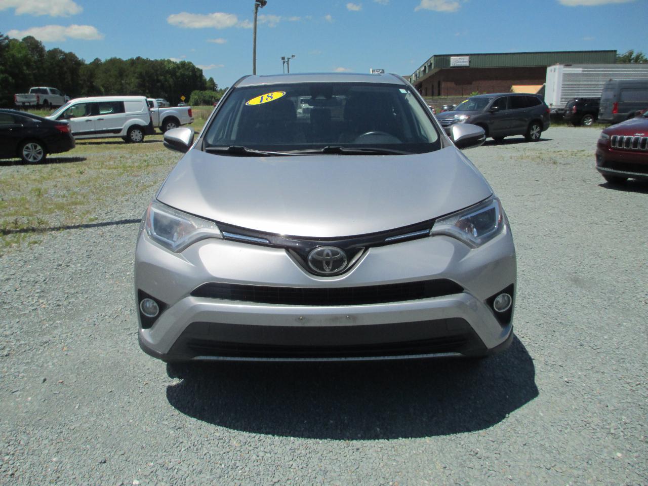 Toyota RAV4 Adventure FWD (Natl) 2018