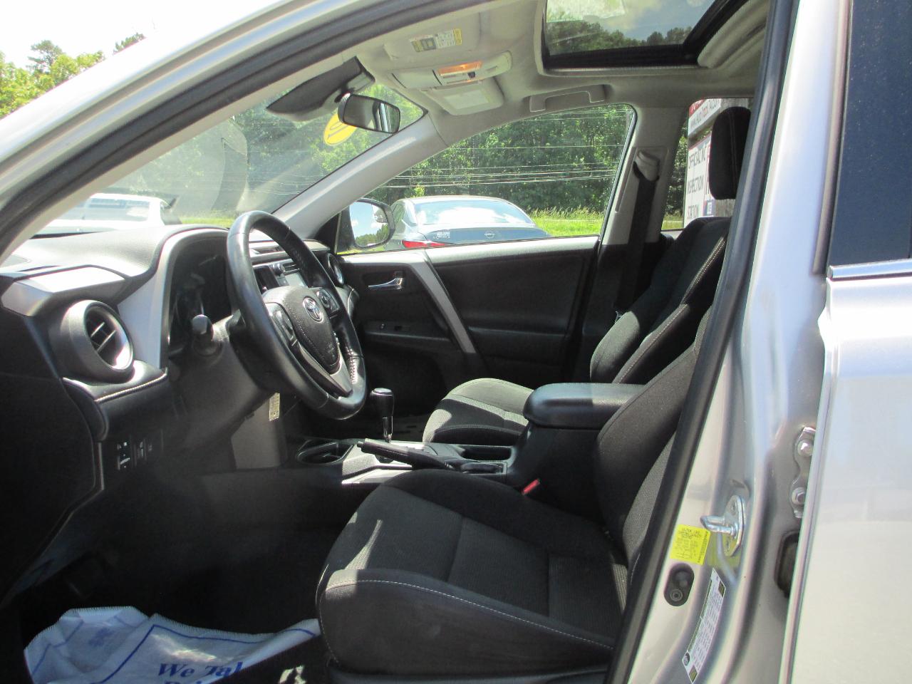 Toyota RAV4 Adventure FWD (Natl) 2018