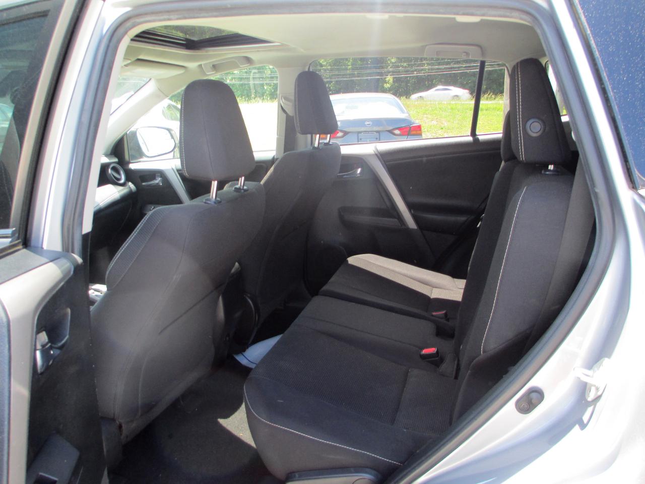 Toyota RAV4 Adventure FWD (Natl) 2018