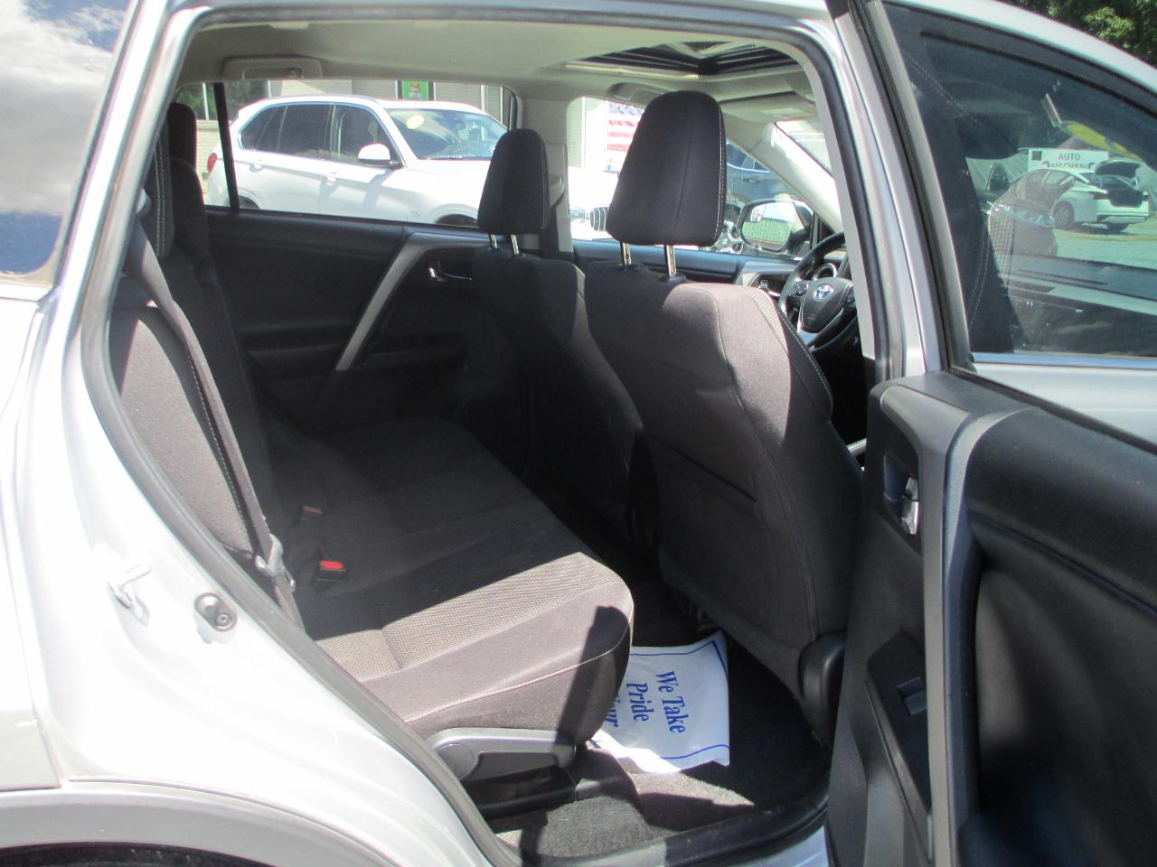 Toyota RAV4 Adventure FWD (Natl) 2018