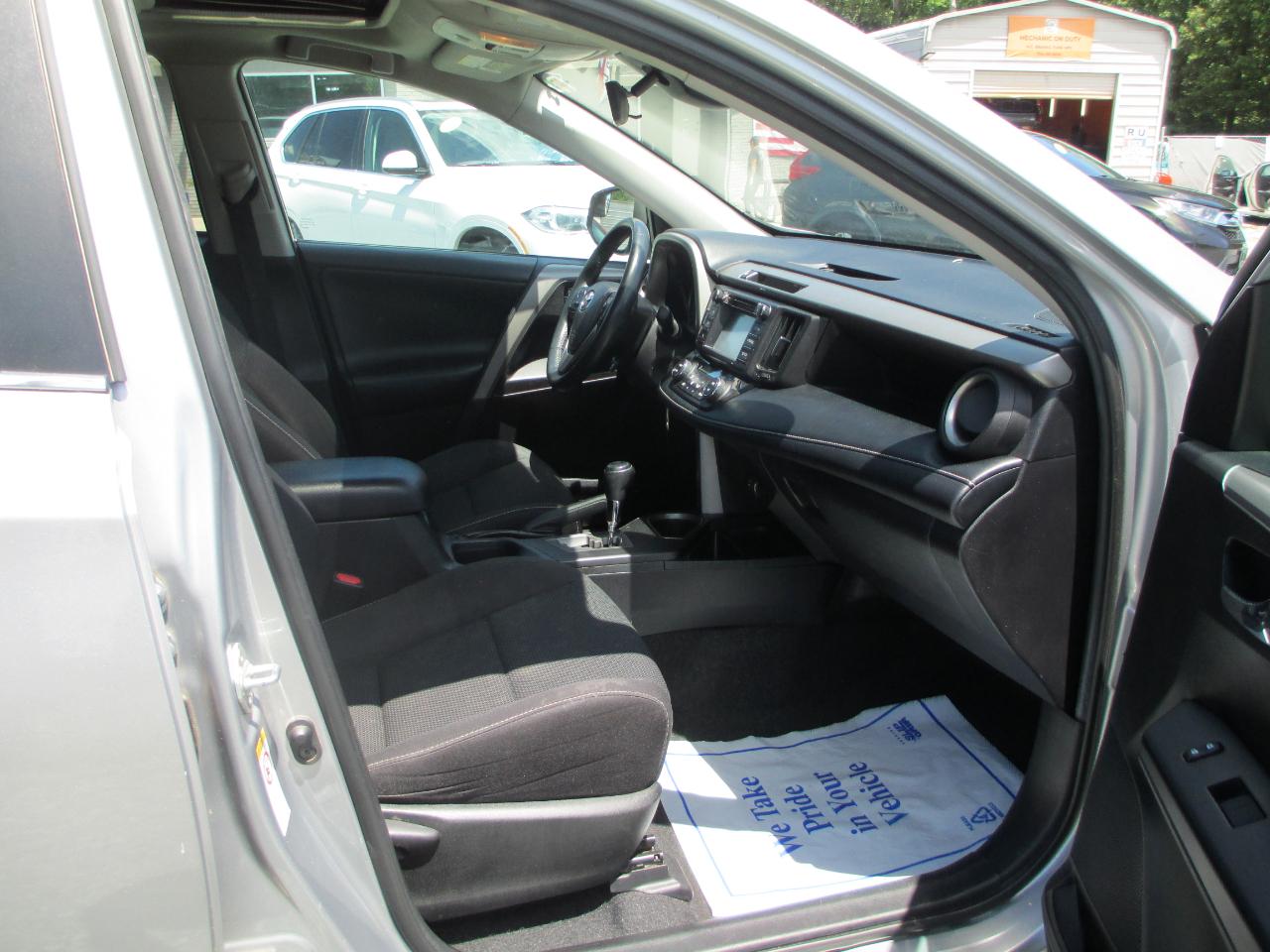 Toyota RAV4 Adventure FWD (Natl) 2018