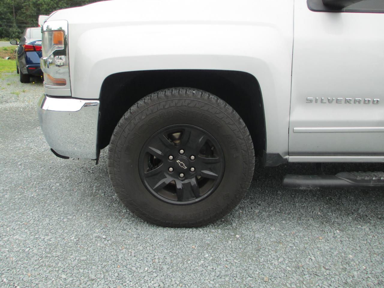 Chevrolet Silverado 1500 2WD Crew Cab 143.5" LT w/1LT 2016