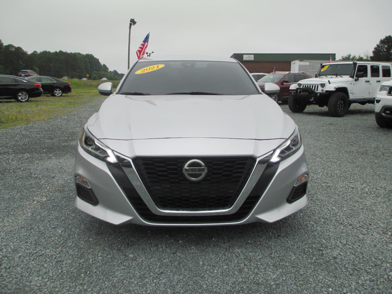 Nissan Altima 2.5 SV AWD Sedan 2021