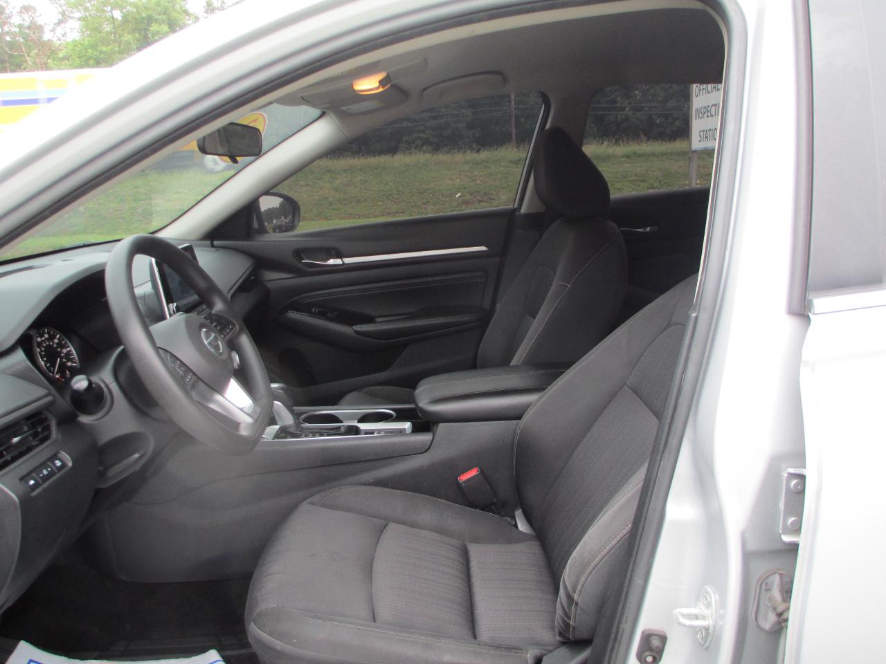 Nissan Altima 2.5 SV AWD Sedan 2021