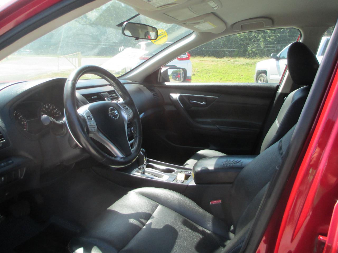 Nissan Altima 2.5 SR Sedan 2018