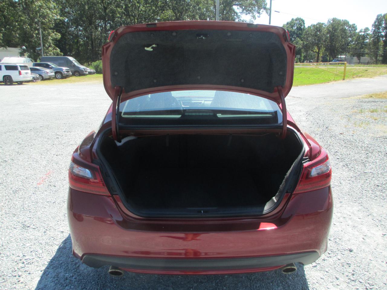 Nissan Altima 2.5 SR Sedan 2018