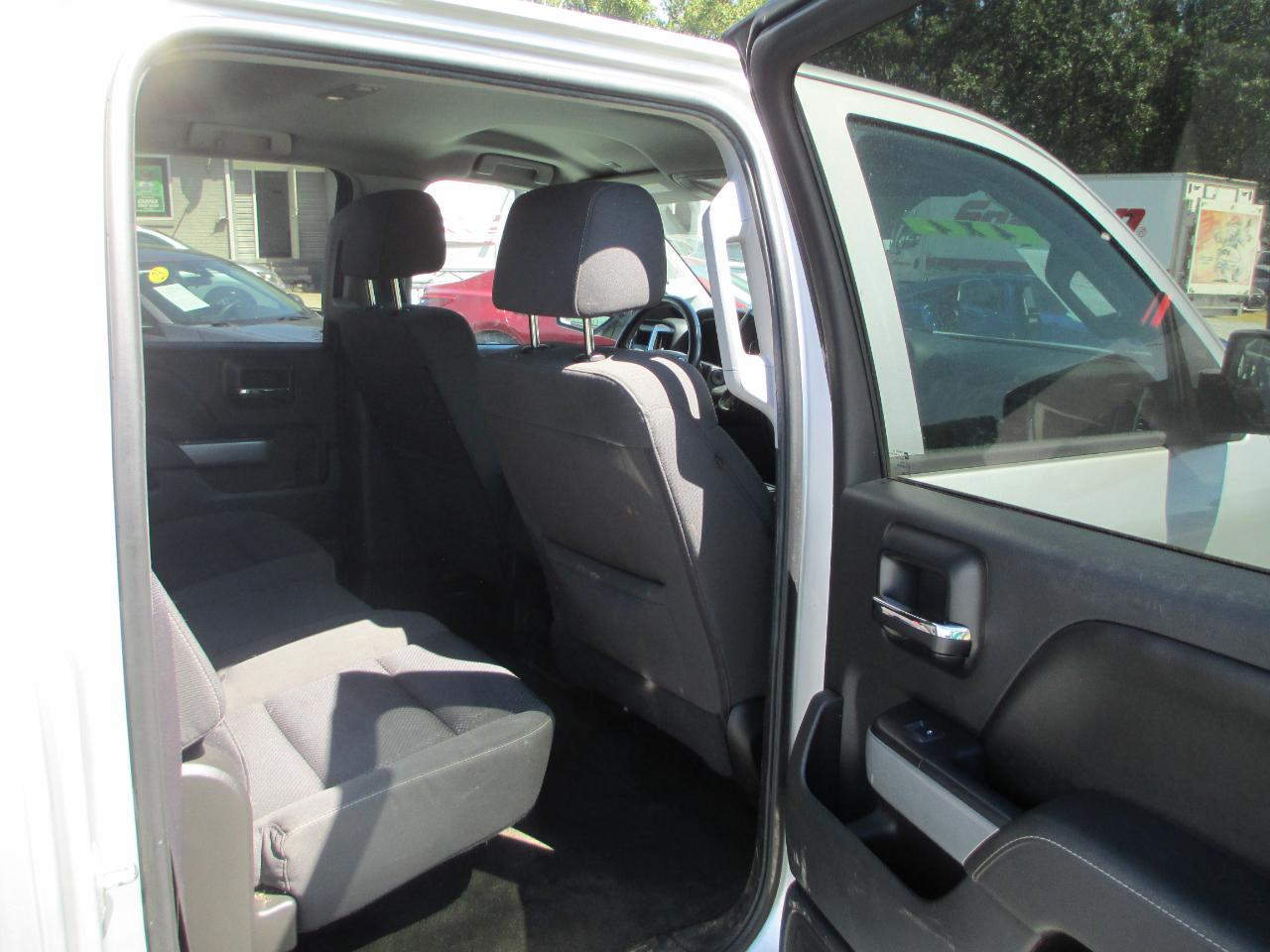Chevrolet Silverado 1500 4WD Crew Cab 143.5" LT w/2LT 2017