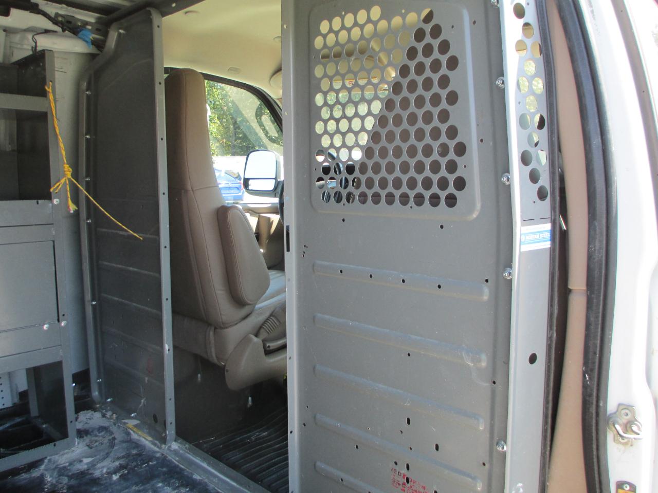 Chevrolet Express Cargo Van RWD 2500 135" 2017