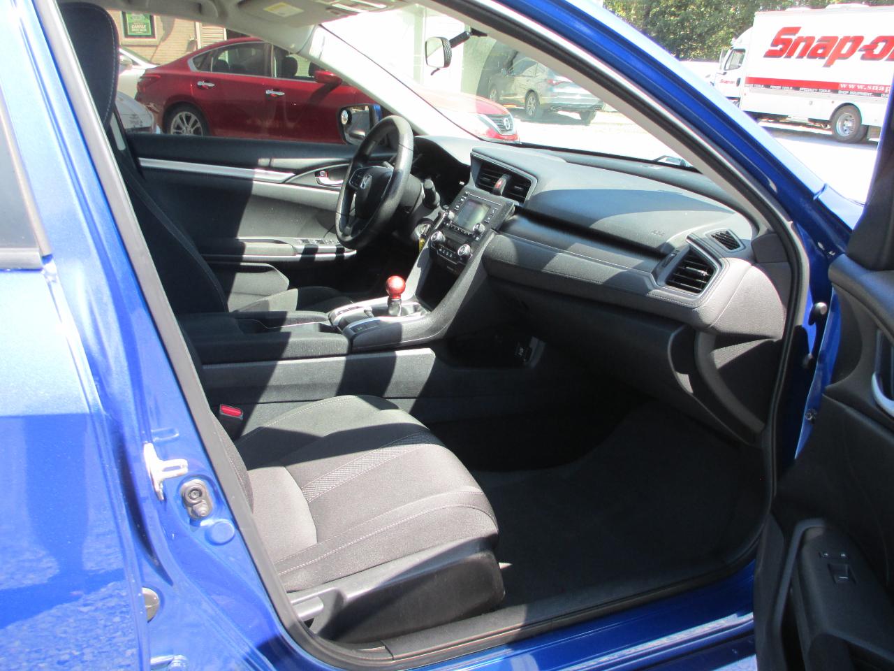 Honda Civic Sedan LX Manual 2018