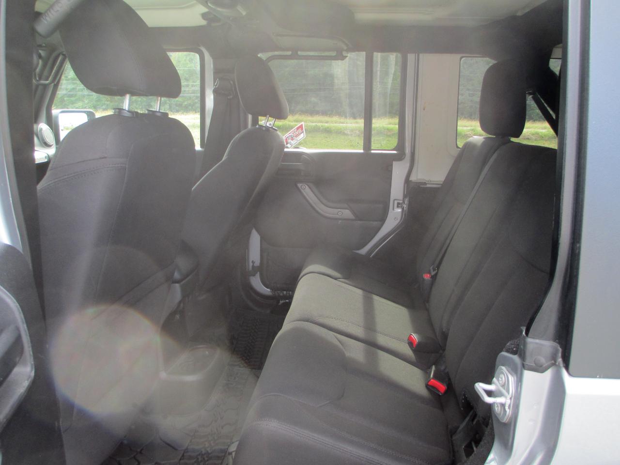 Jeep Wrangler Unlimited 4WD 4dr Sport 2015