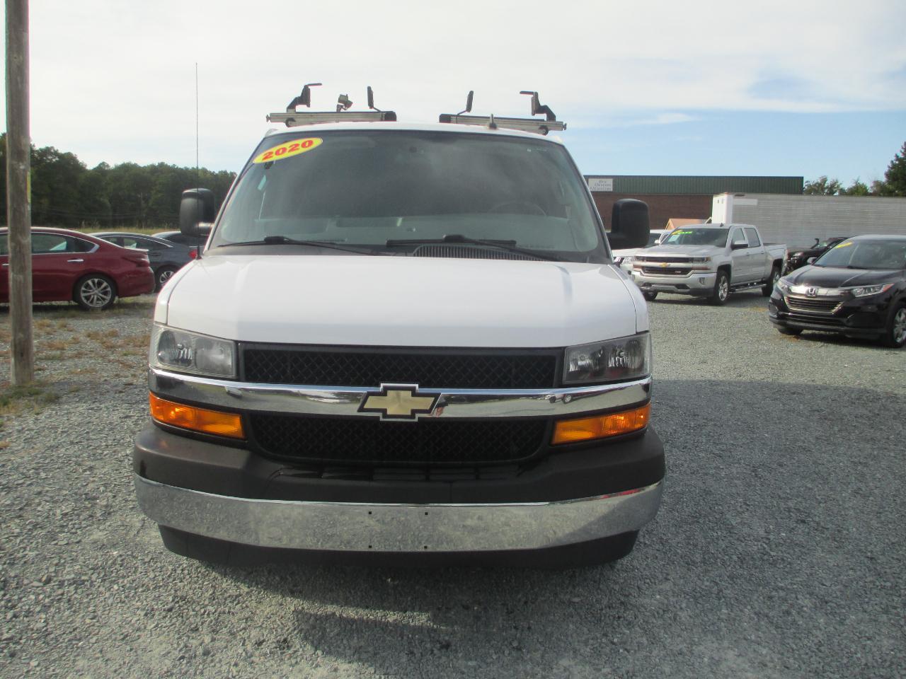 Chevrolet Express Cargo Van RWD 2500 135" 2020
