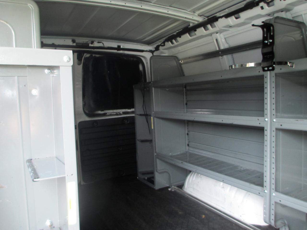 Chevrolet Express Cargo Van RWD 2500 135" 2020