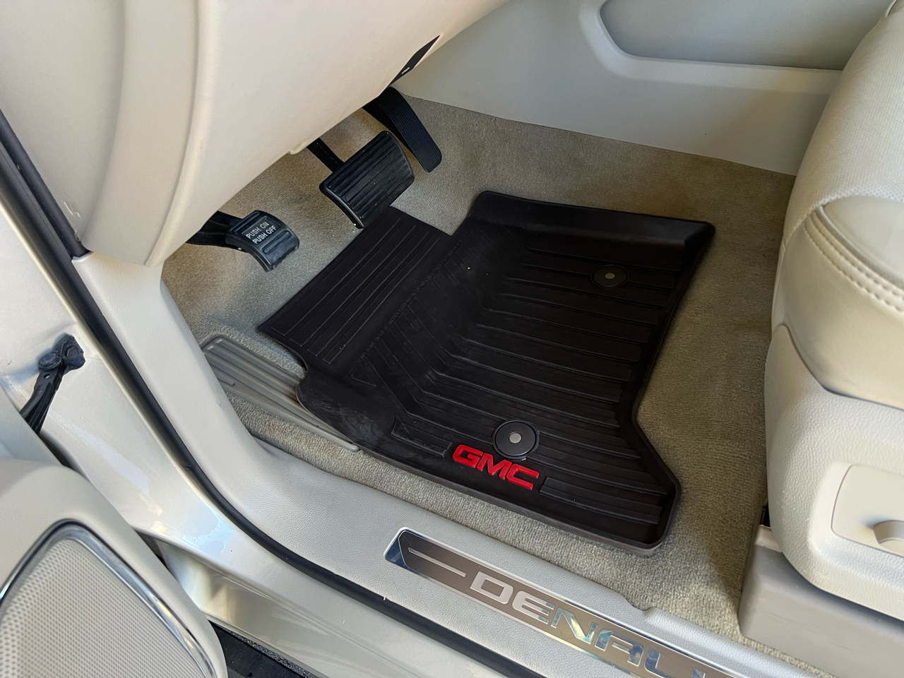 GMC Yukon Denali Denali 2015 GMC Yukon Denali Denali 2015