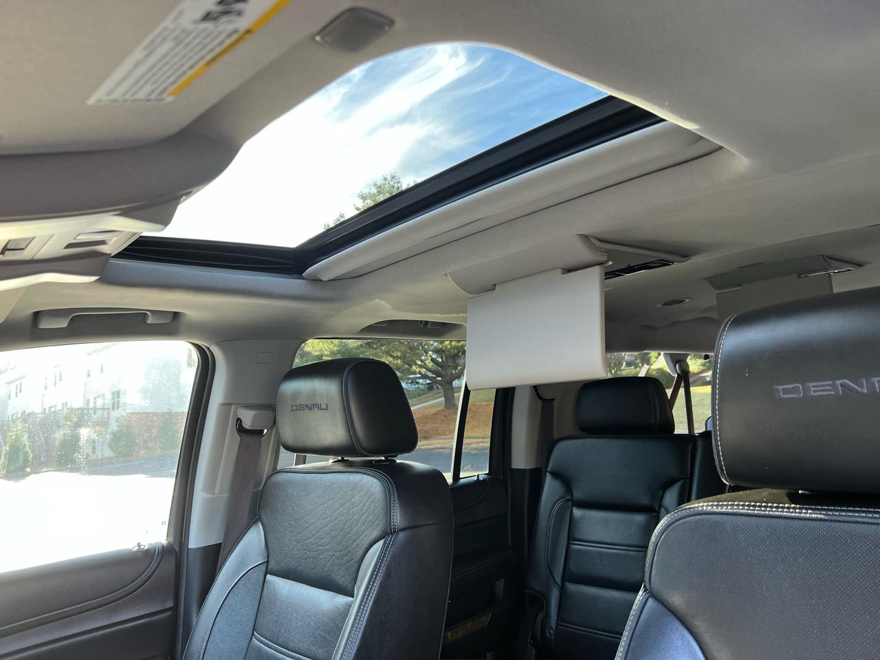 GMC Yukon XL Denali 2WD 2017