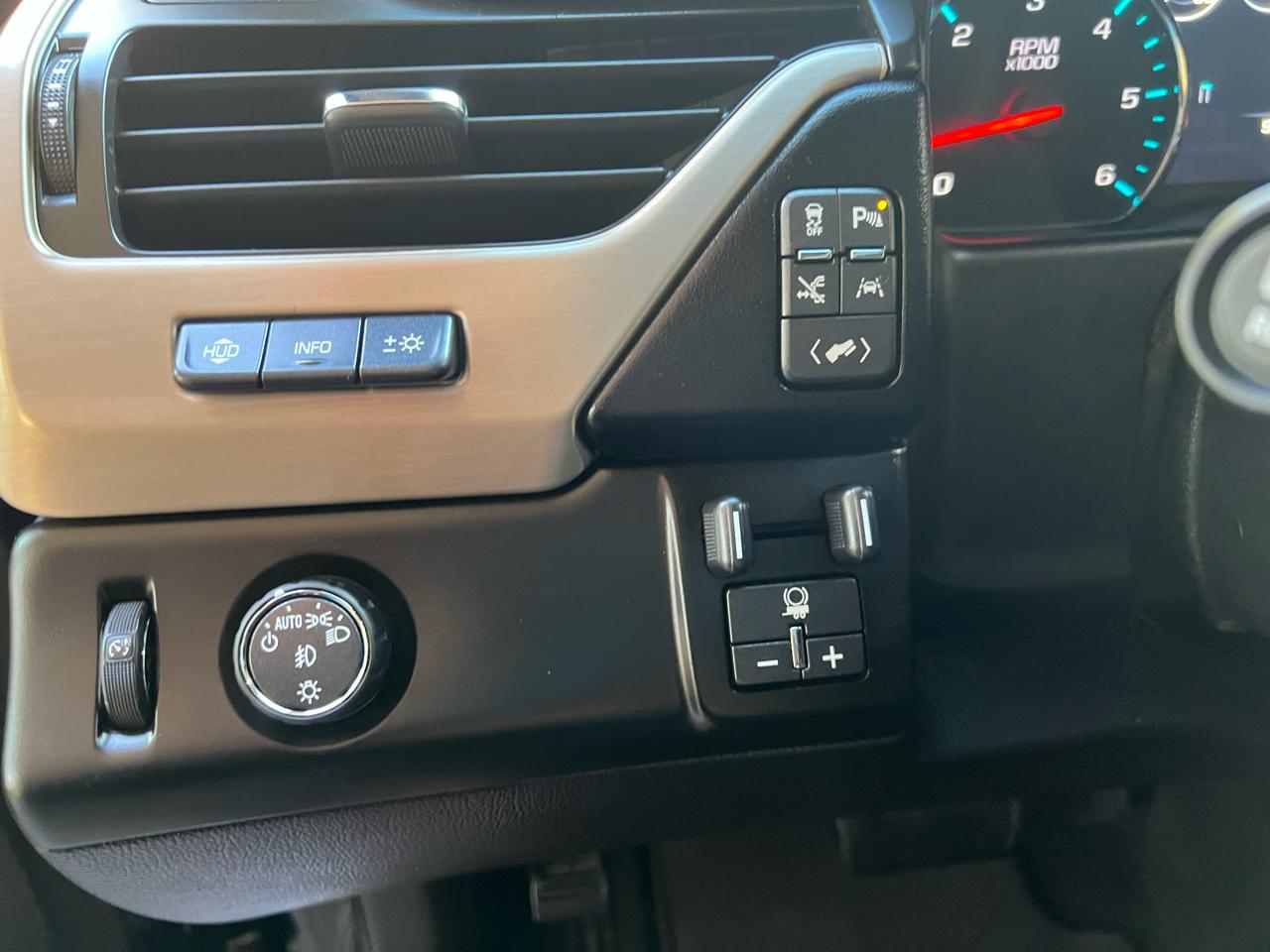 GMC Yukon XL Denali 2WD 2017