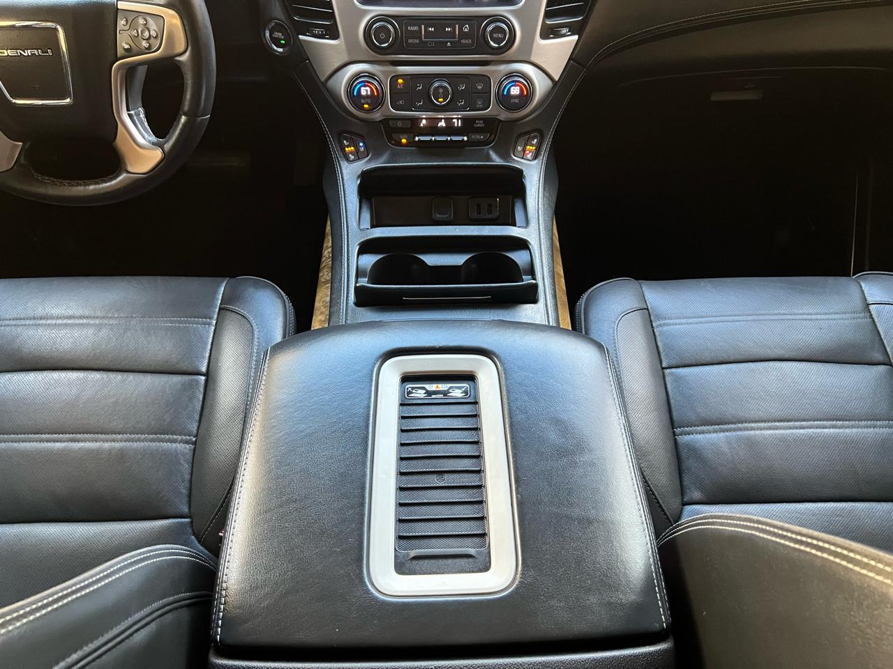 GMC Yukon XL Denali 2WD 2017