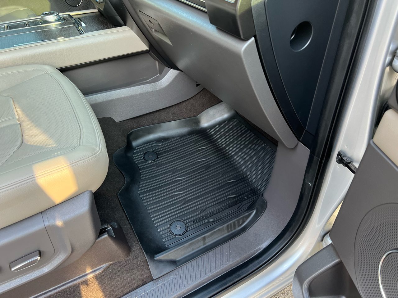 Ford Expedition  2019