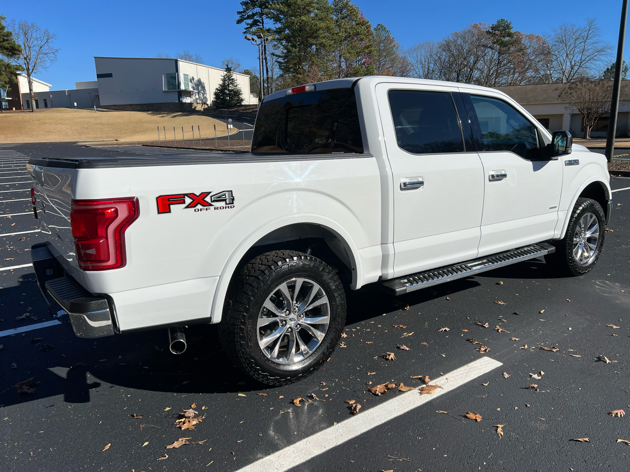 Ford F-150 FX4 SuperCrew 4WD 2017
